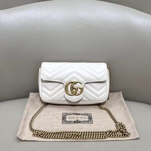 Gucci GG Marmont Small Matelassé Shoulder Bag